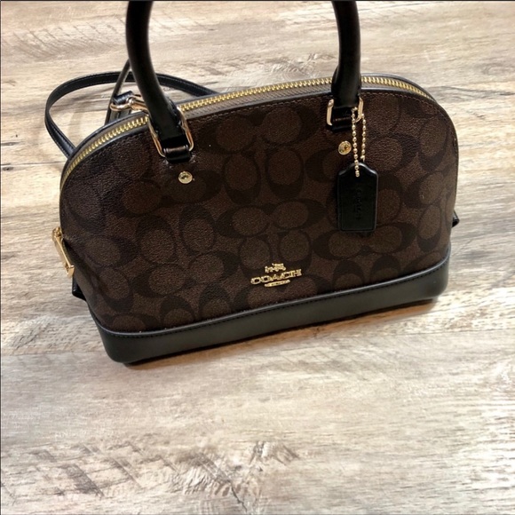 ***SOLD*** COACH SIERRA MINI SATCHEL - Picture 4 of 8